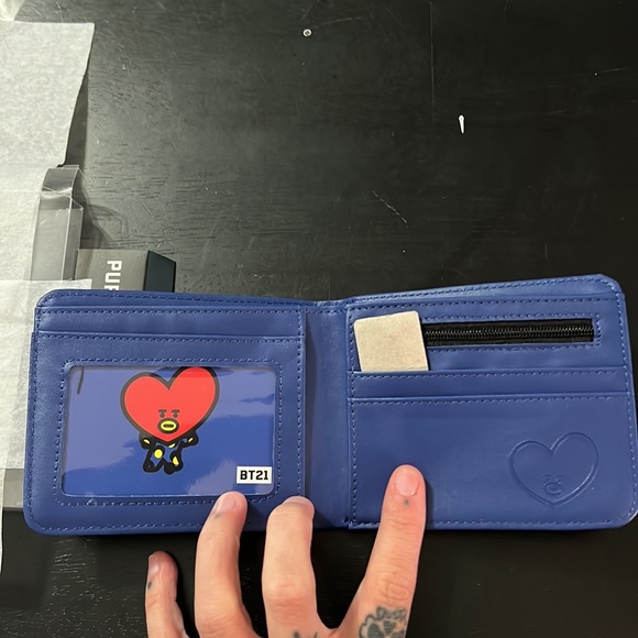 NWT Tata BT21 Wallet! - Picture 5 of 8